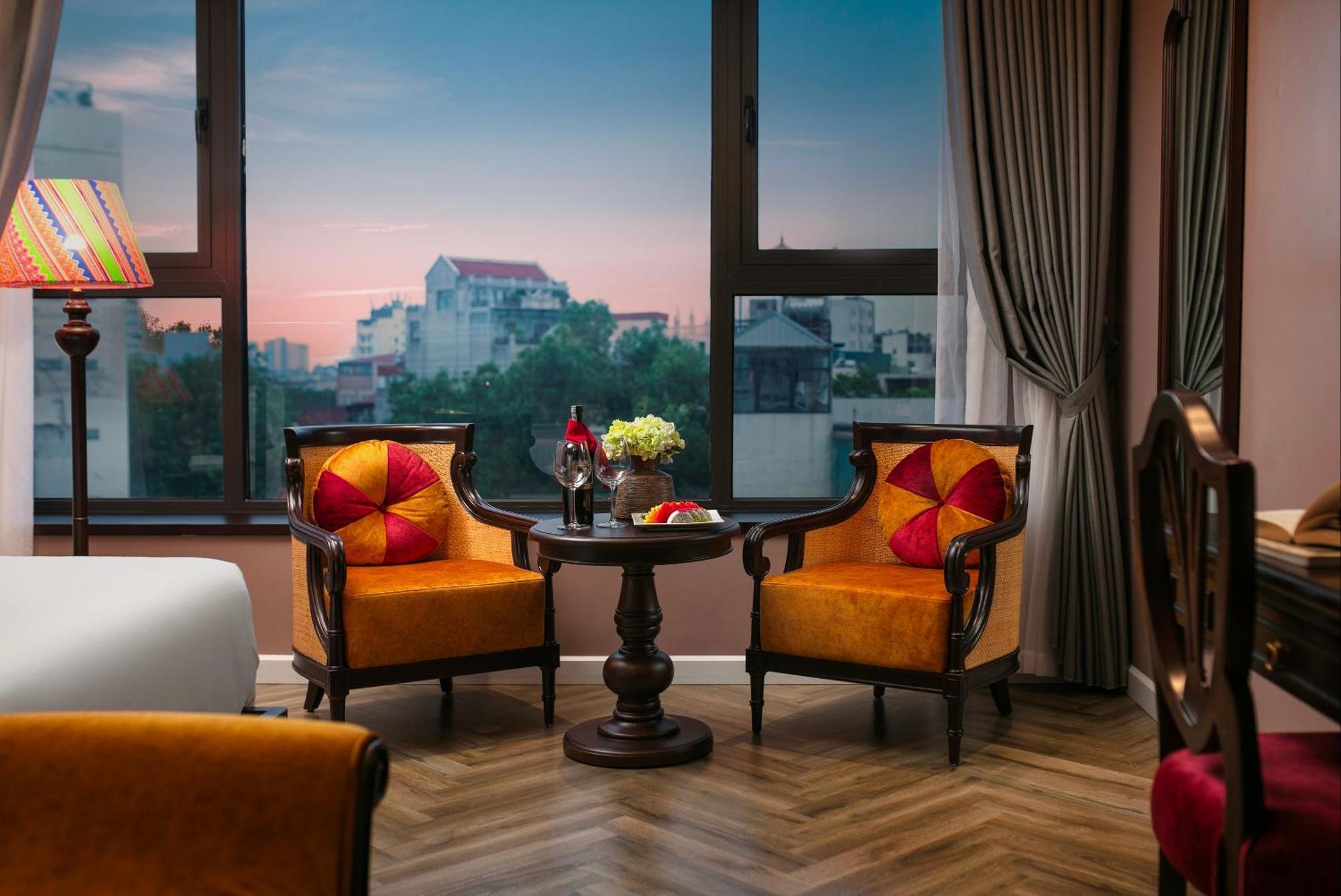 Acoustic Premium Hotel & Spa ハノイ市 エクステリア 写真