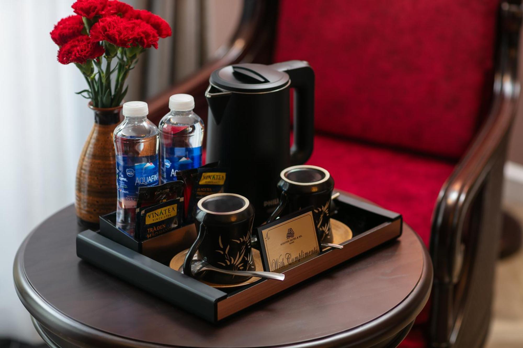 Acoustic Premium Hotel & Spa ハノイ市 エクステリア 写真