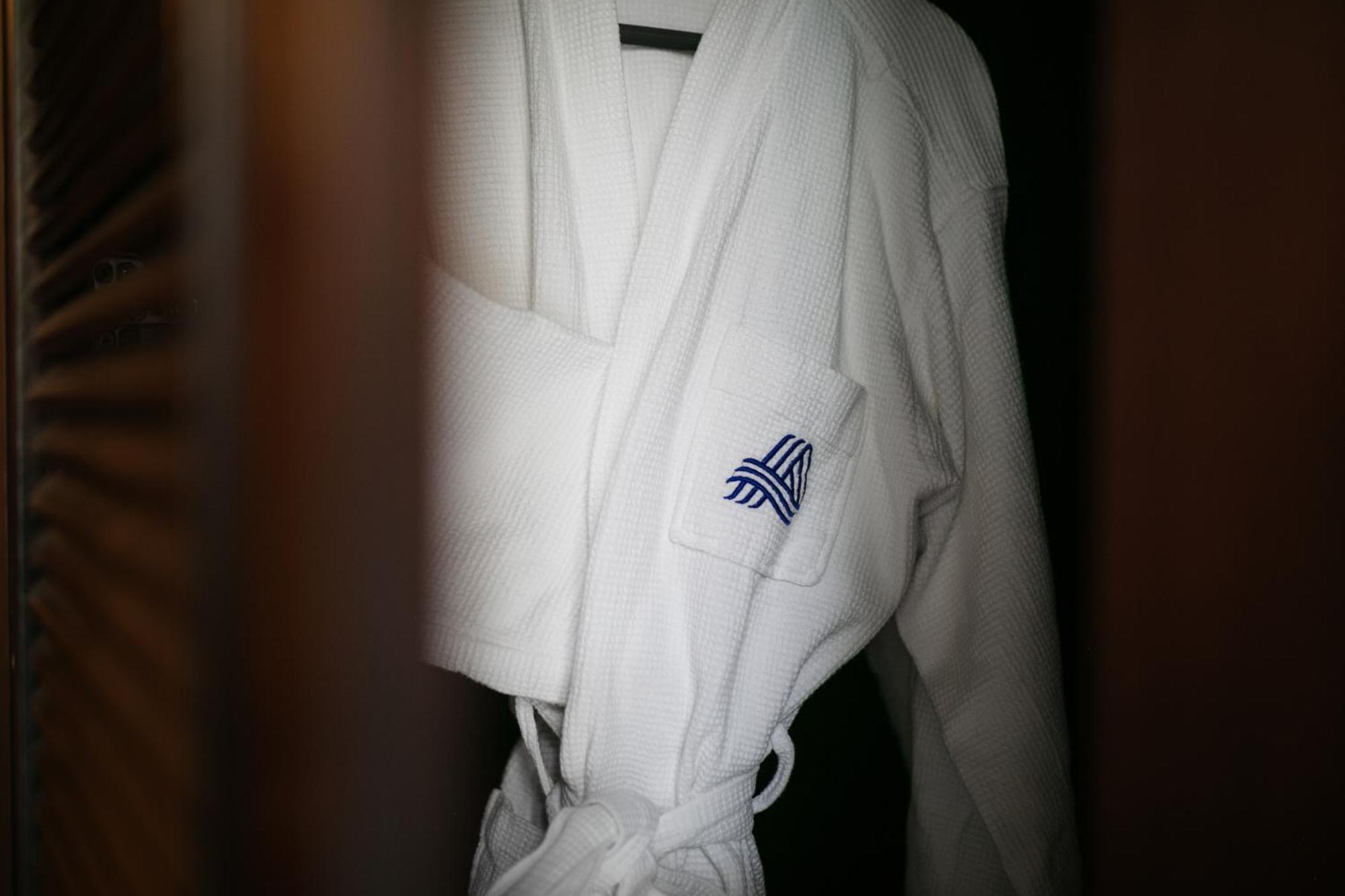Acoustic Premium Hotel & Spa ハノイ市 エクステリア 写真