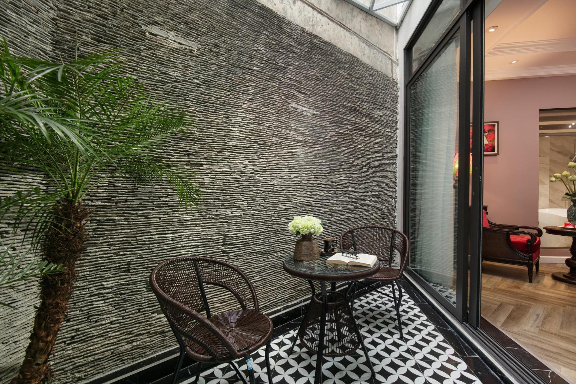 Acoustic Premium Hotel & Spa ハノイ市 エクステリア 写真