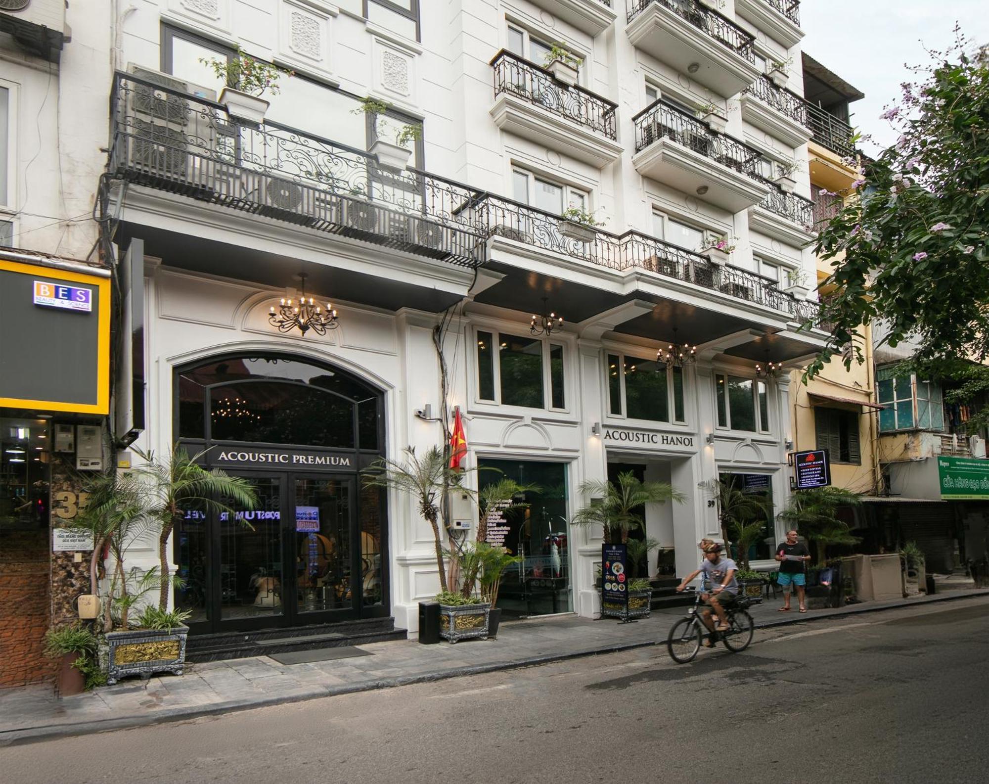 Acoustic Premium Hotel & Spa ハノイ市 エクステリア 写真